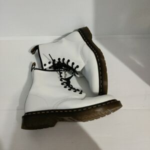 Dr Martens 11821 White Leather Combat Boots Shoes Women's Size 41 / 9